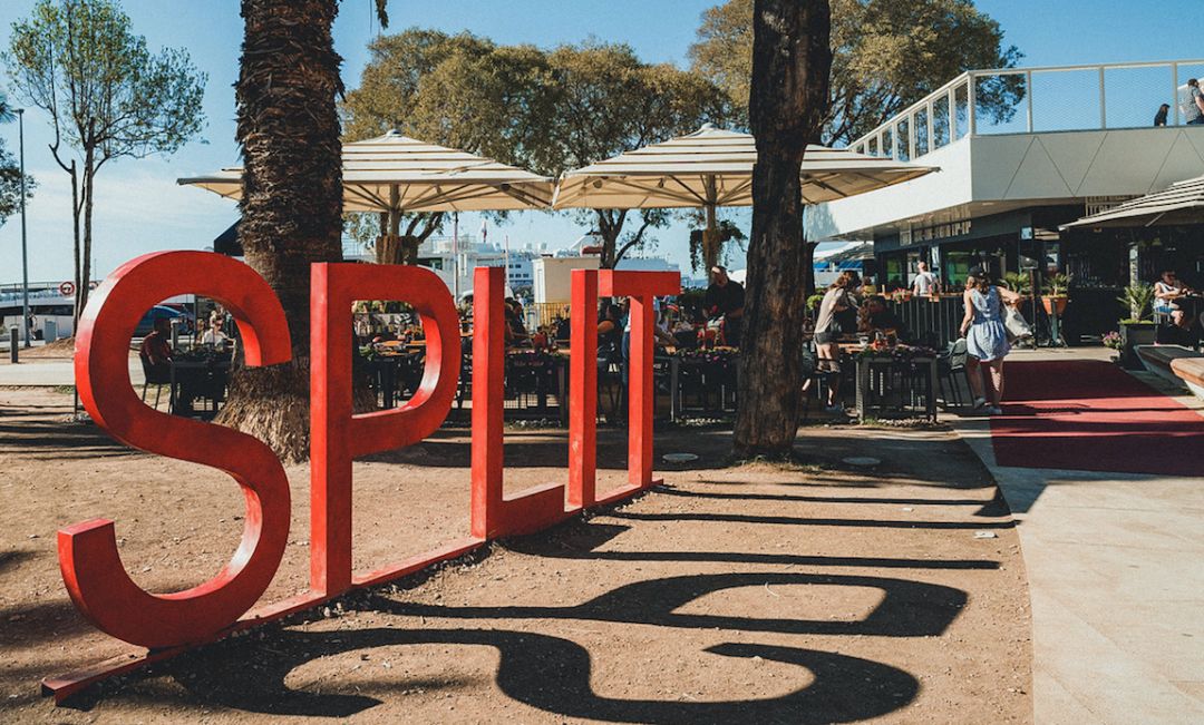 好想来场放飞自我的旅行,好想来一场无目的的旅行