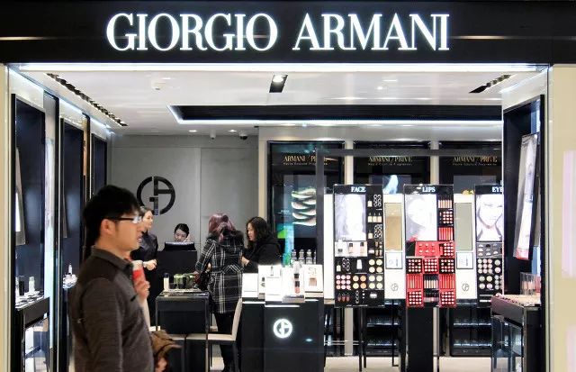 山东首家国人市内免税店,国内免税店购物必买