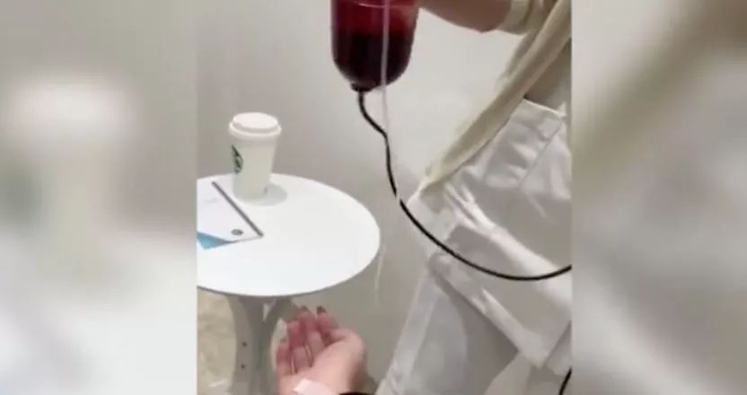 跟着女明星一起吃减脂餐,跟着女明星喝胶原蛋白