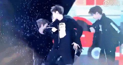 和田柾国金有谦是好友，97年的*明徐**浩参加《青春有你》终于被发现！