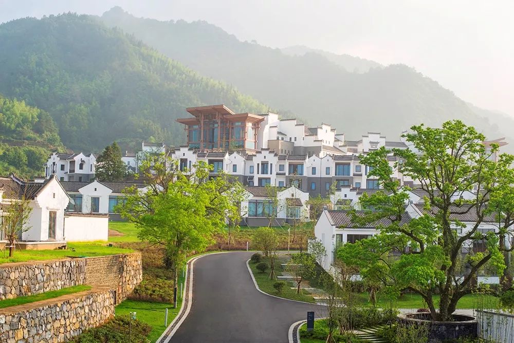 这家扎根在花海的悦榕庄即将迎来暖意春天！千元直降还含SPA,高铁1.5h!