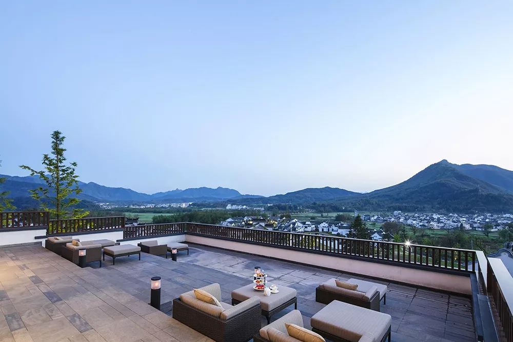 这家扎根在花海的悦榕庄即将迎来暖意春天！千元直降还含SPA,高铁1.5h!