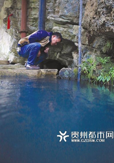 家里井水变黑又臭怎么处理,长期喝发黄的井水有什么影响