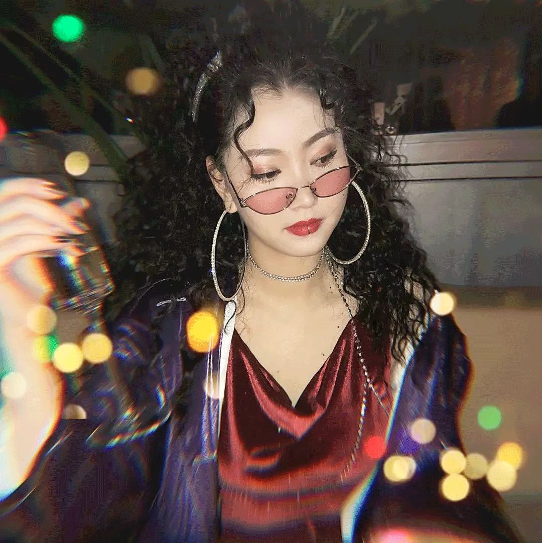 别相信那些杂志博主的，咱爸妈口中的80年代style才是真的80style