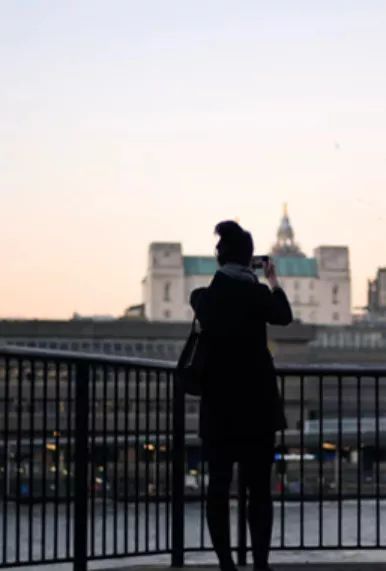 漫步在巴黎街头,漫步在巴黎的街头