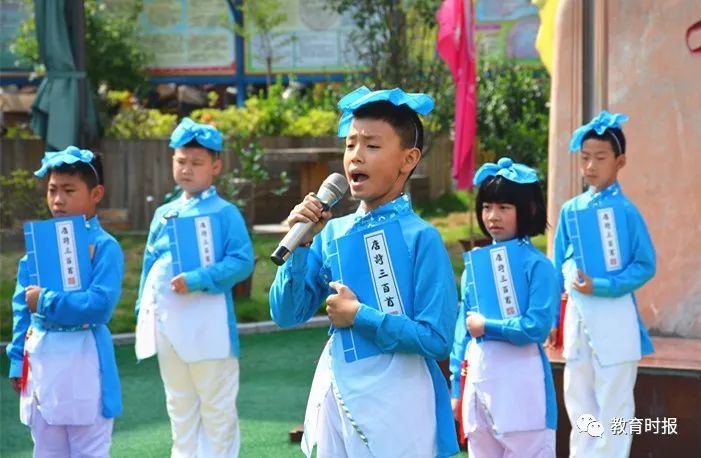 Hey，哈敦！你为学生努力的样子真美