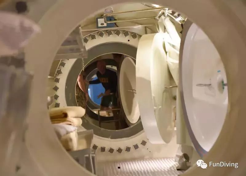 海底潜水员到底有多恐怖,深海潜水员最危险的时刻