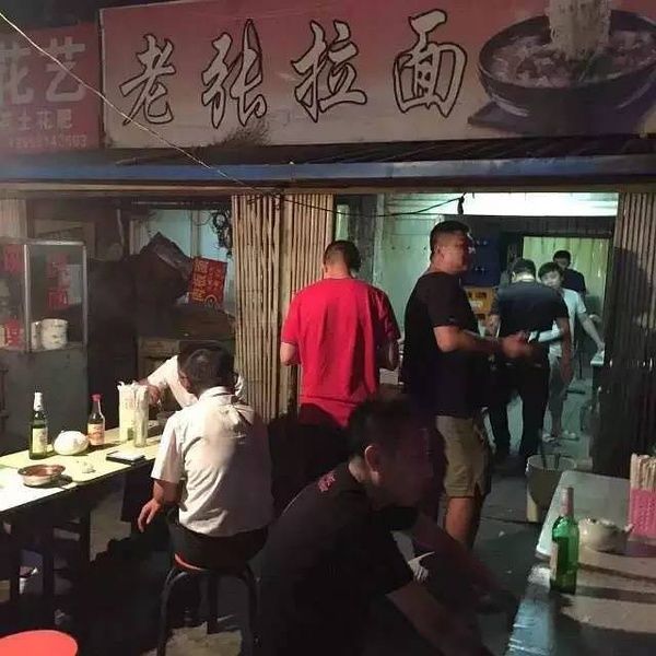 五一来北京吃卤煮,北京脏摊烤串