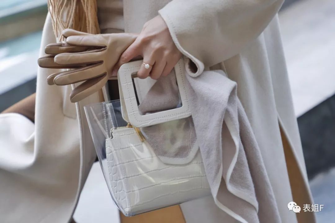 配饰年轻有气质,配饰发展大致分为几个阶段