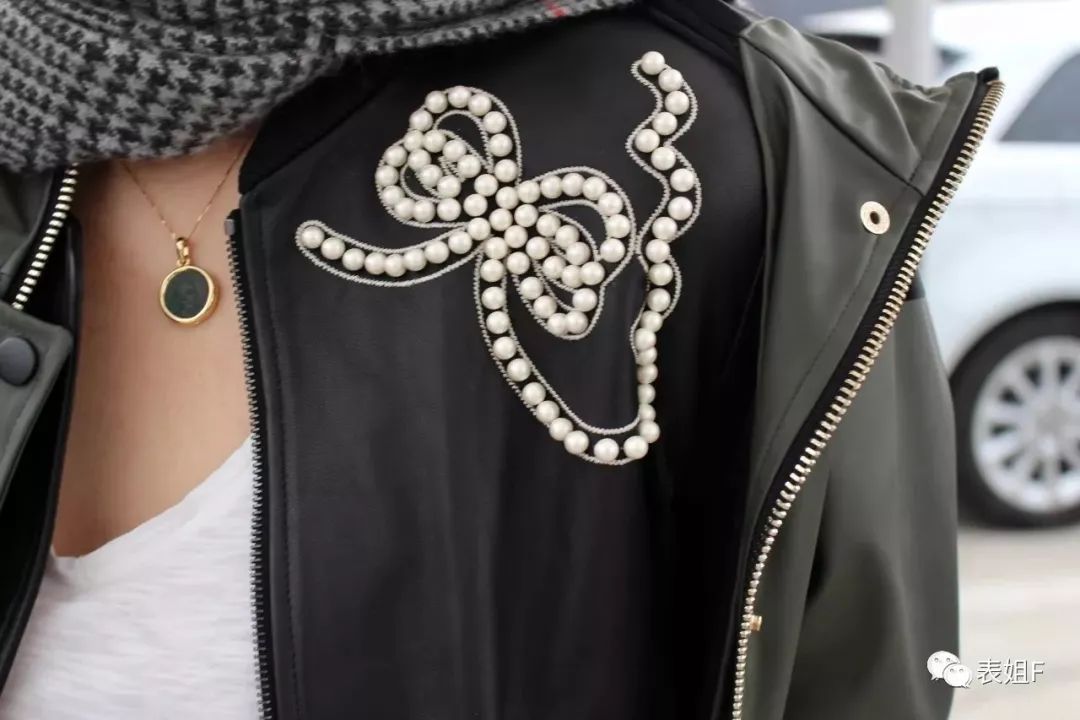 配饰年轻有气质,配饰发展大致分为几个阶段