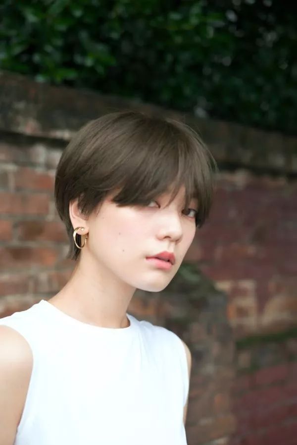 女明星剪短发后对比,女明星剪短发教程