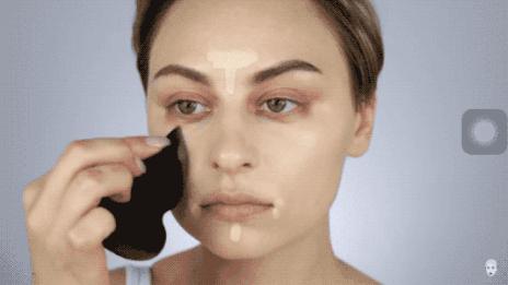 底妆斑驳用什么粉底液,为什么粉底上完脸上还是脏脏的