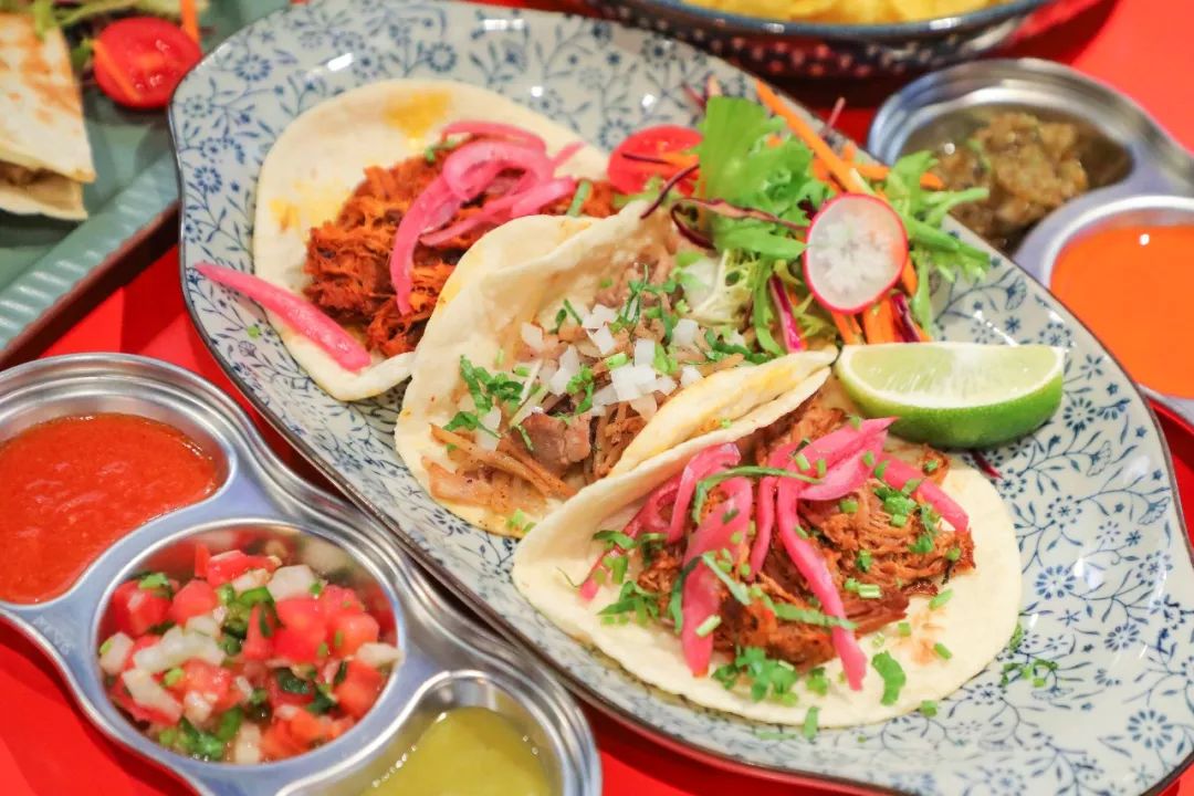 三里屯饭店四人餐,超值双人餐四人餐网红店