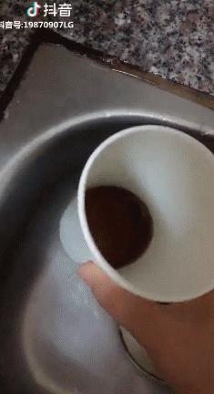 锅盖倒扣在锅上，去盘子异味……这些妙招没想到这么实用！