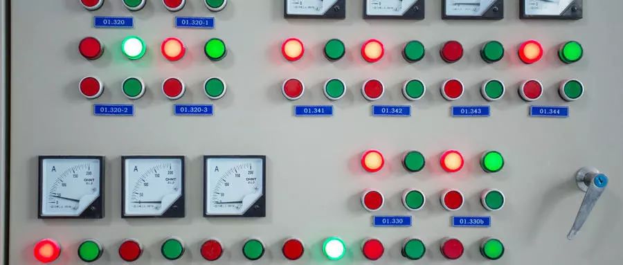 张凤光：同事眼中的“宝贝”