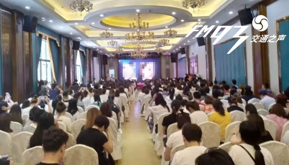 500万买宾利,2500万买画,给情人转账13145214元……浙江这个老板,活该!