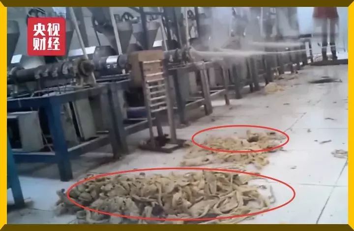 吃一次等于喝3次马桶水！这个食物让小伙整个胃烂了…