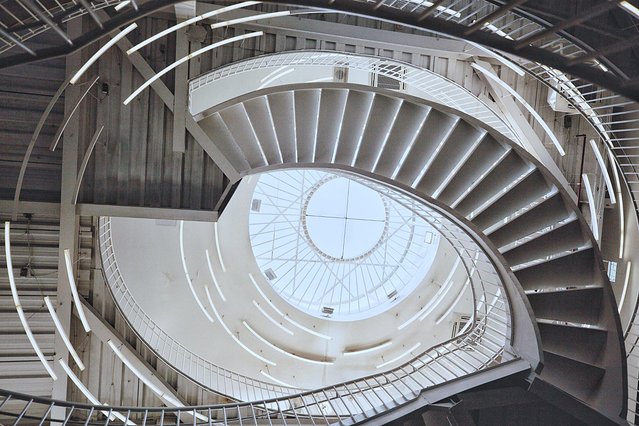 穿越时间与空间,带你看不一样的上海