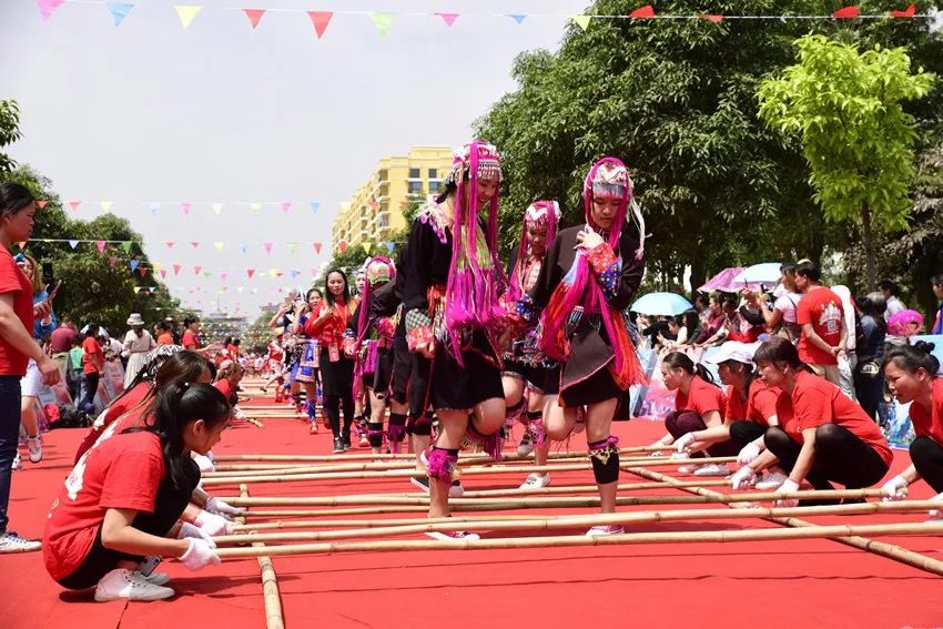 【嘿撩撩啰】壮族三月三,防城港等你撩!