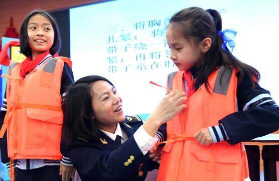 青秀校园|广西首个“少年海事学校”在滨湖路小学挂牌；青少年法治教育基地落户南宁市玉兰路小学；南宁市第四幼儿园开展结对帮扶活动