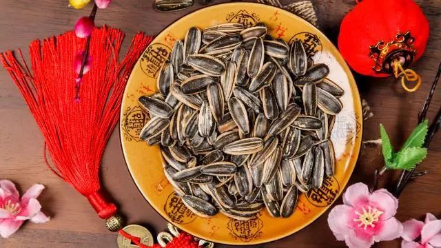 姣旀瘨铔囪繕姣掔殑缇庨,姣旀瘨铔囪繕姣掔殑涓滆タ