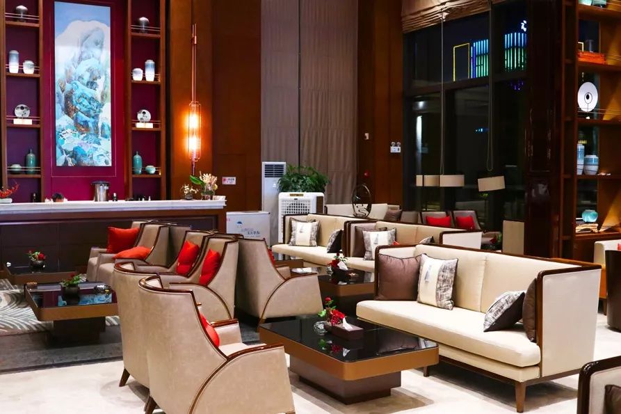 只要¥488元，珠光御景温泉美食酒店随你浪！温泉SPA+自助餐+精美下午茶+龙归寨门票~周末通用！