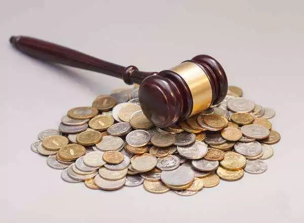 诈骗28万元所得资金挥霍了怎么判,诈骗涉案6万非法所得4000