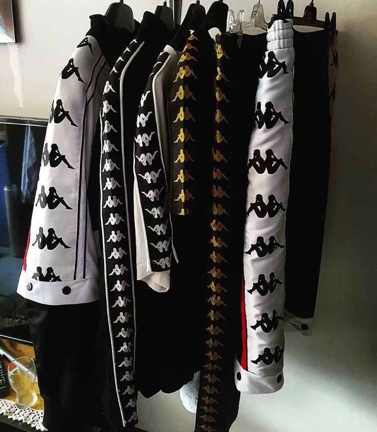 为什么同一款鞋子售价不一样,为什么同一款鞋子有那么多款式