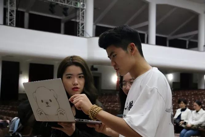 黑洞过后，猜想不止|错过厦大的这部原创话剧，你还要再等一年！