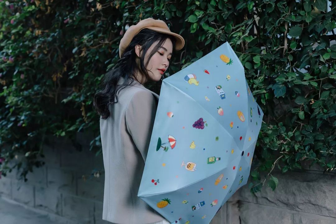 必备的防晒喷雾防晒衣遮阳伞,太阳伞防晒推荐