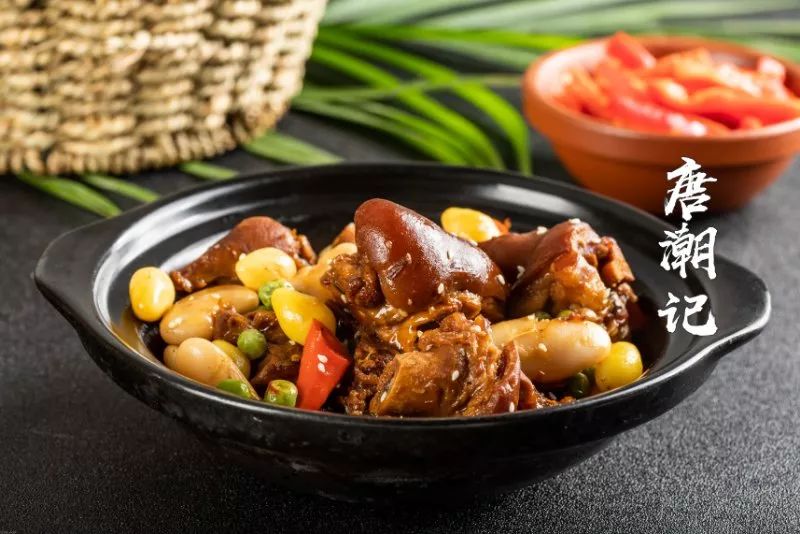 百万大学青年免费狂欢!AJ鞋展、街球大神空降,超多福利拿到手软!