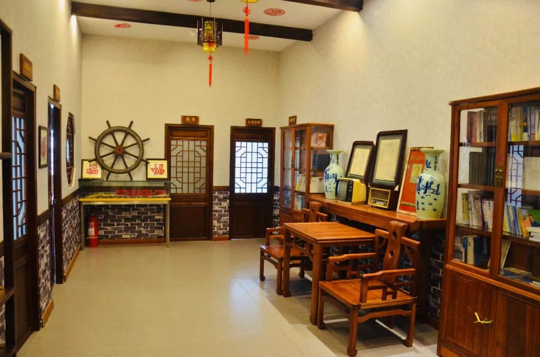 啤酒城网红地标,金沙滩网红酒吧