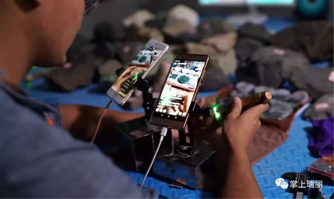 壮丽70年奋斗新时代的视频,壮丽70年奋斗新时代美篇