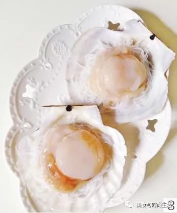 蒜蓉粉丝蒸扇贝好吃有诀窍,蒜蓉粉丝蒸扇贝教程宵夜必备