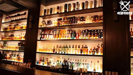 隐藏的威士忌酒柜,隐藏很深的酒