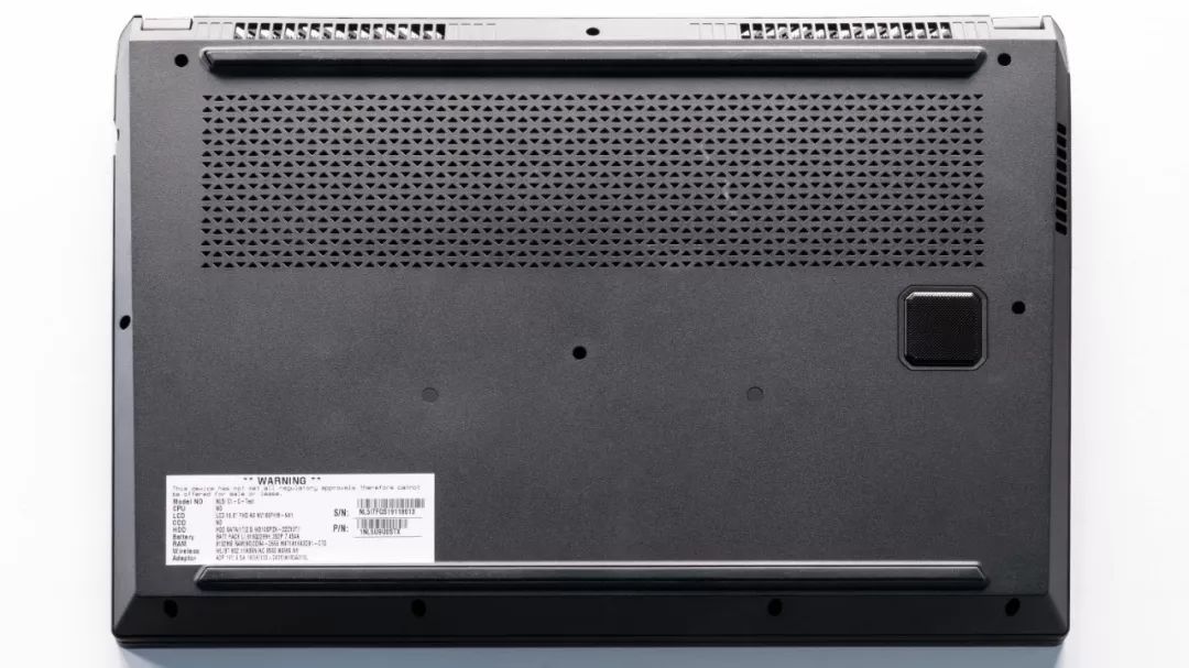 外观好屏幕大轻的游戏本,可以换cpu和显卡的游戏本