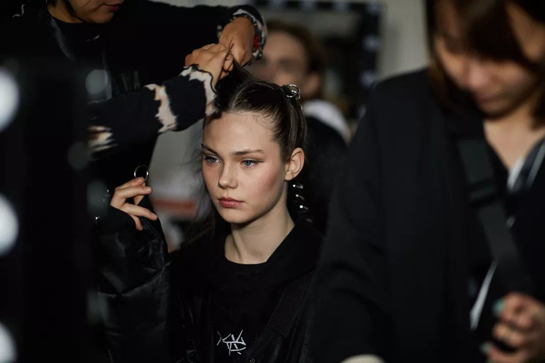 引领潮流时尚，INXX秀场直击