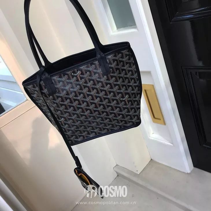 杨幂再次带火最新单品,杨幂最近带货