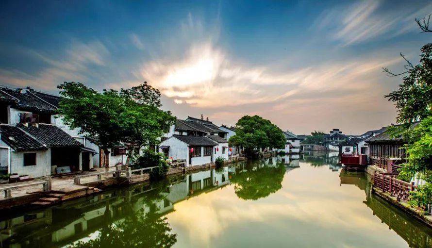 乌镇是人造景观吗,乌镇是真的古镇吗