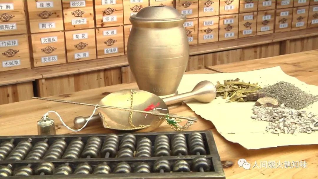 百岁侗医吴定元行医八十余载救人无数，长寿源于讲求仁义厚道良心