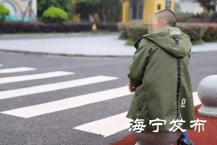 海宁12个孩子合伙开出一家网店，已接2000多单，营收用途想不到