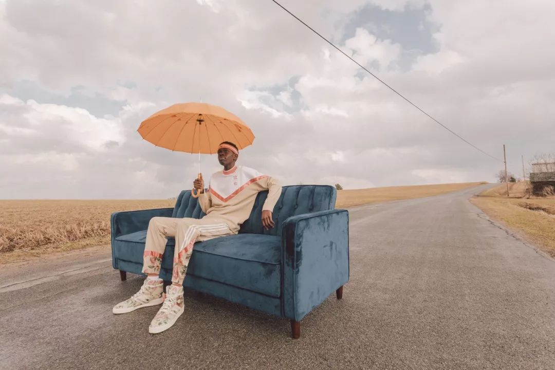 推荐几双有粉色配色的球鞋,推荐好看时尚的球鞋