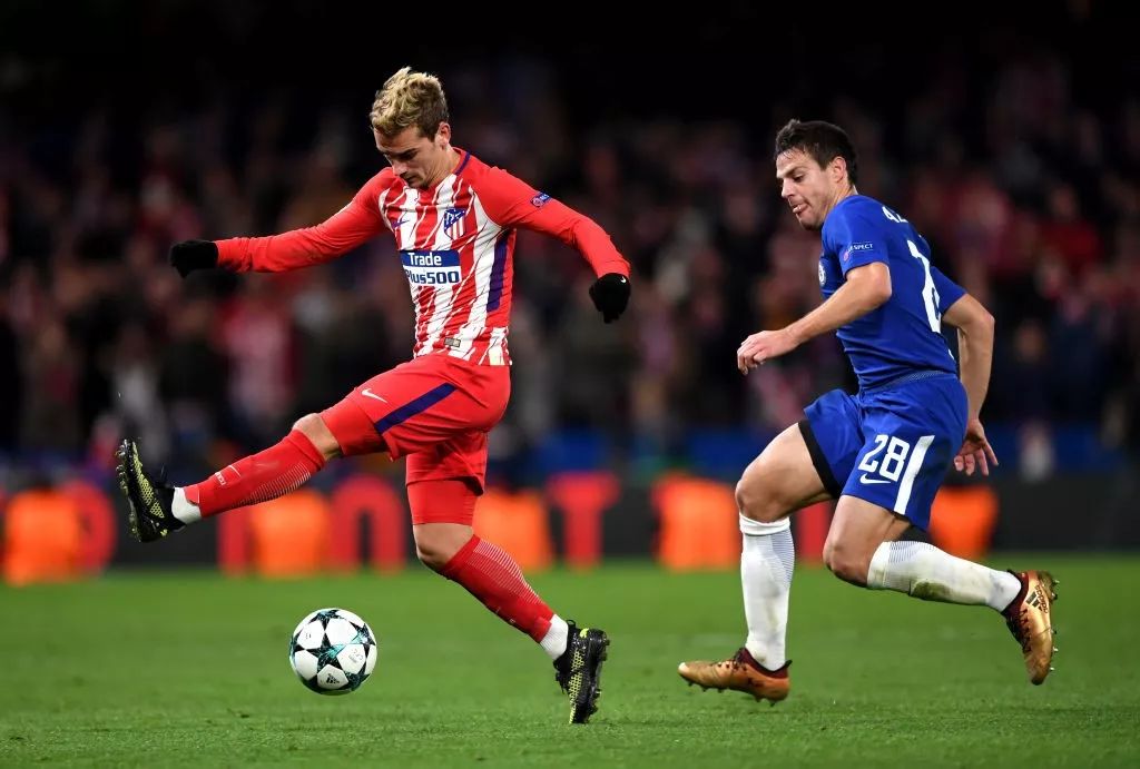 足球帽子戏法讲解技巧,足球技巧花式过人教案