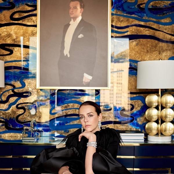 炫富、秀腿、扮鬼……欧洲王室公主们的INS「真香」