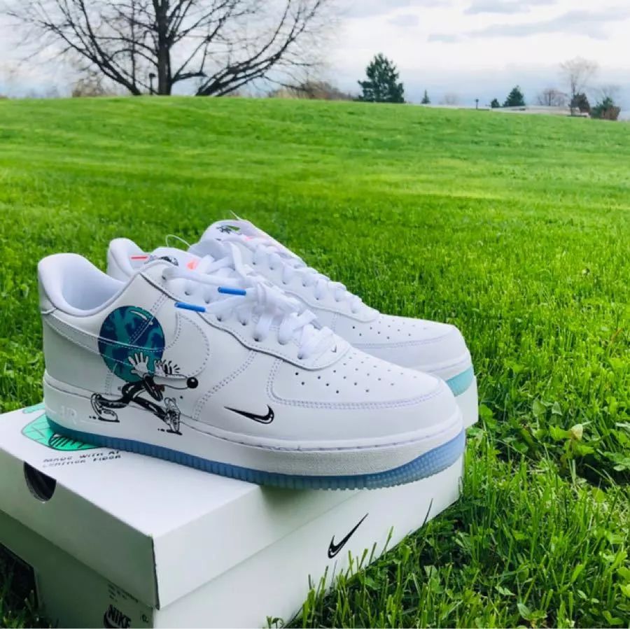 aj11low蓝蛇裸鞋,nikeaj空军一号高帮开箱