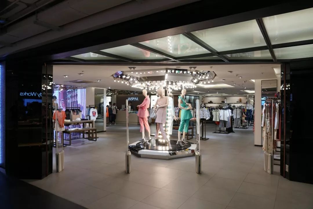 泰国曼谷有哪些值得买的衣服,泰国有哪些潮牌店