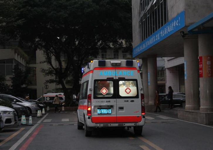 【感人】打动你的15个暖心医护故事...赚足眼泪~