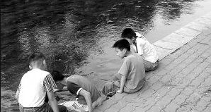 痛心江西一对母子不幸遇难,痛心两起事故7人溺亡