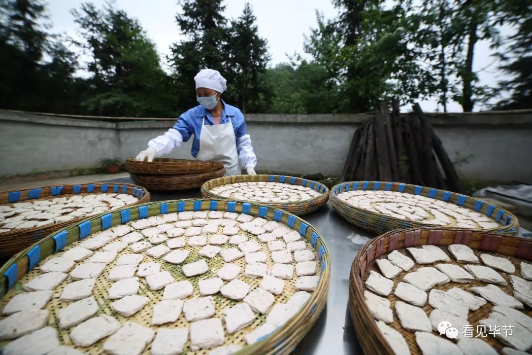 西藏高原上的少年足球梦,农村少年足球梦