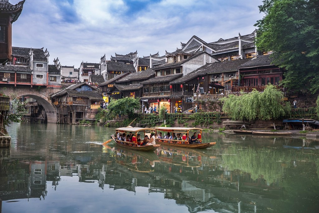 凤凰古城景区,凤凰古城要门票吗